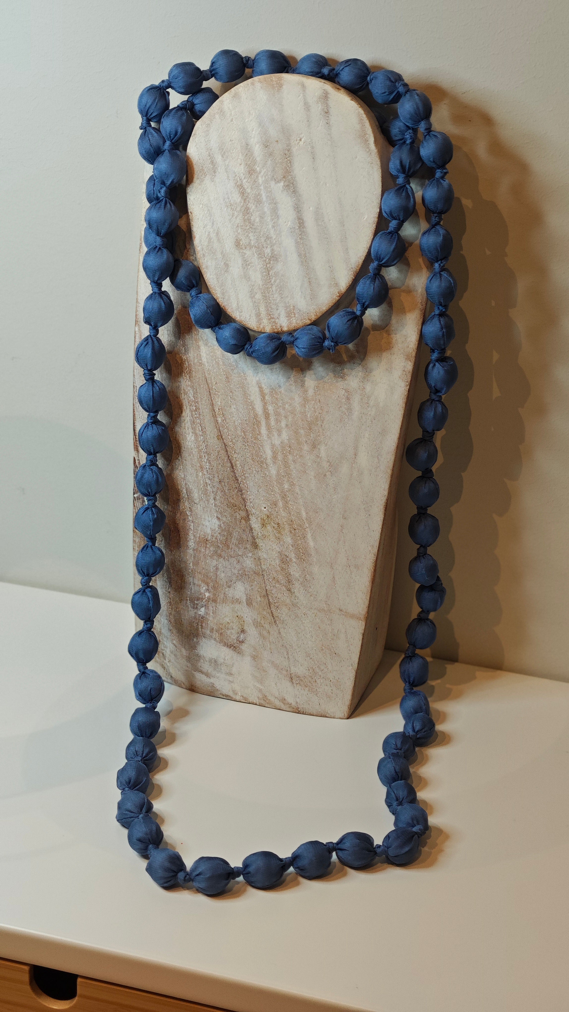 Collar saray