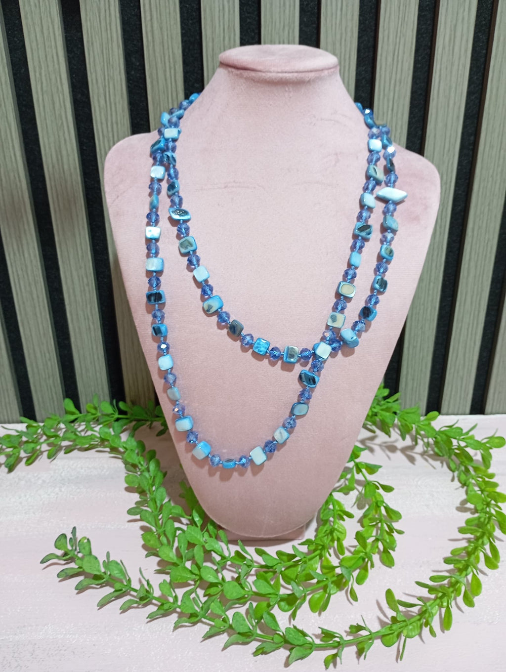 Collar casi hermanas