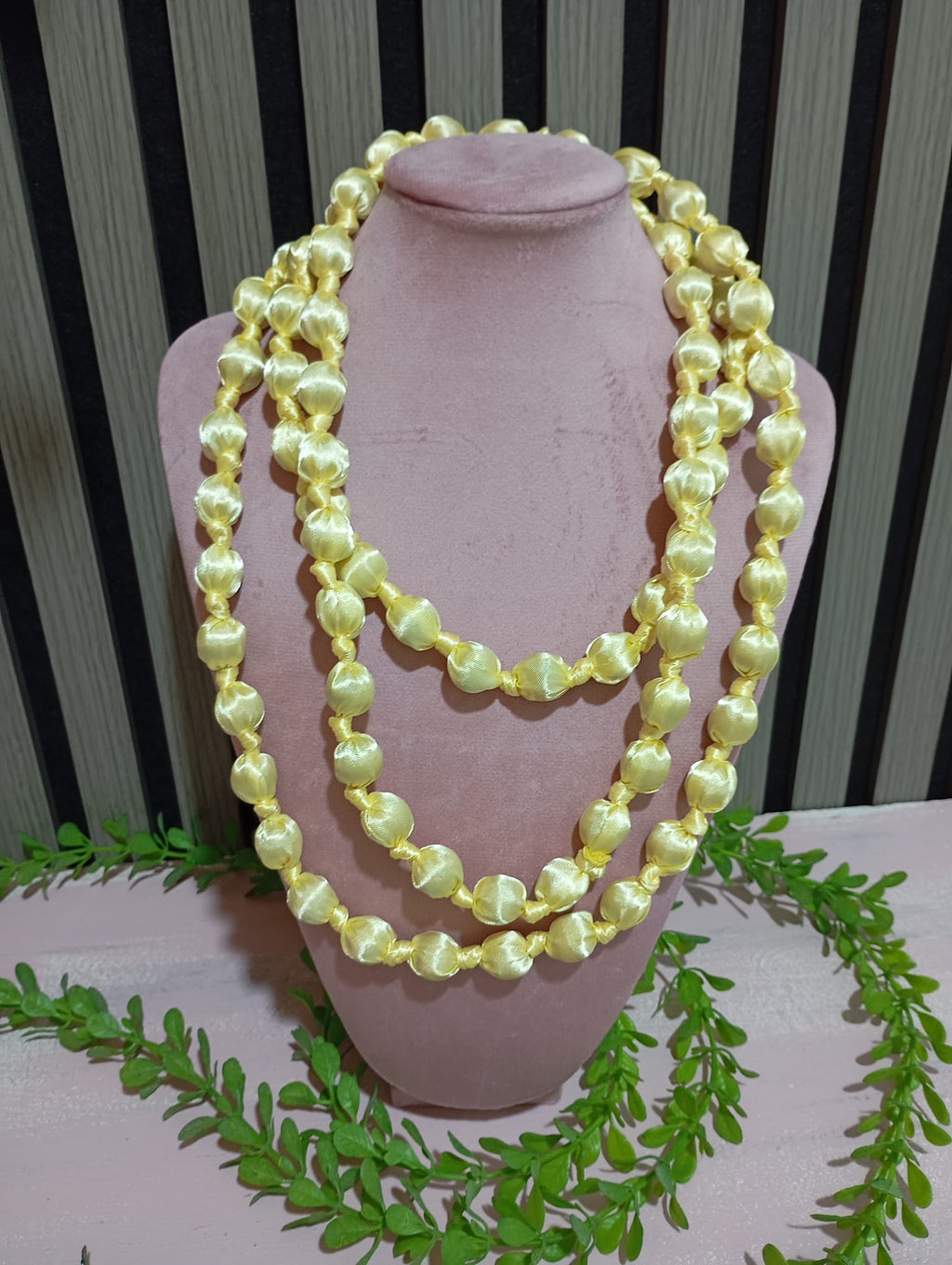 Collar Saray