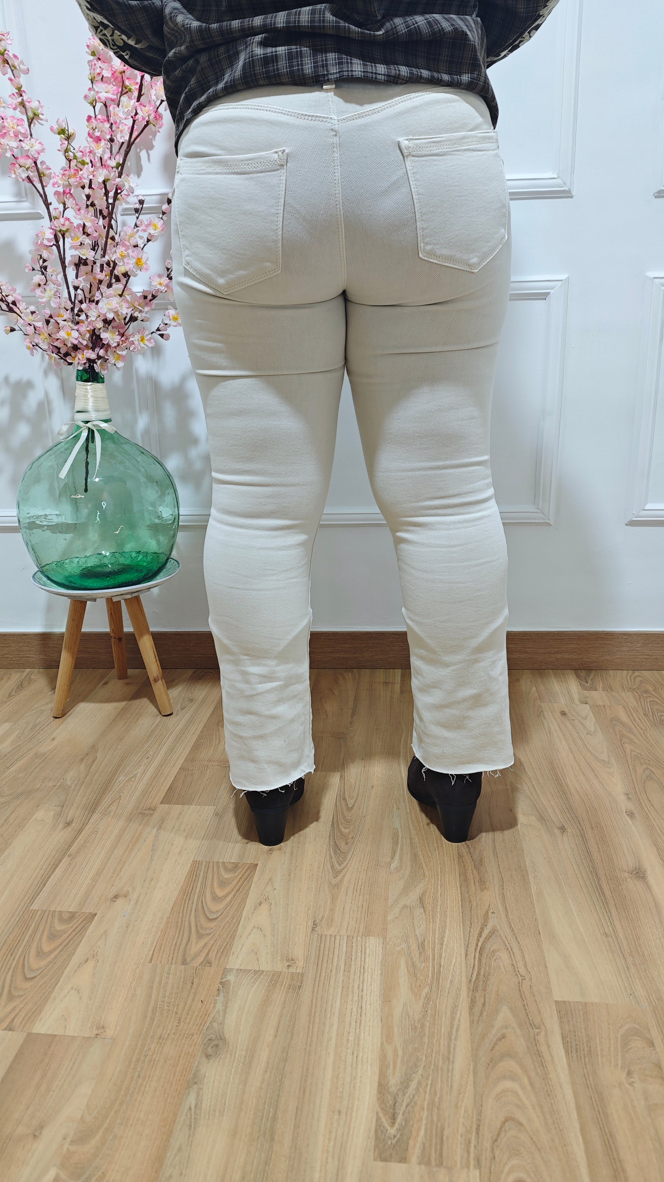 Jeans desflecado Beige 01