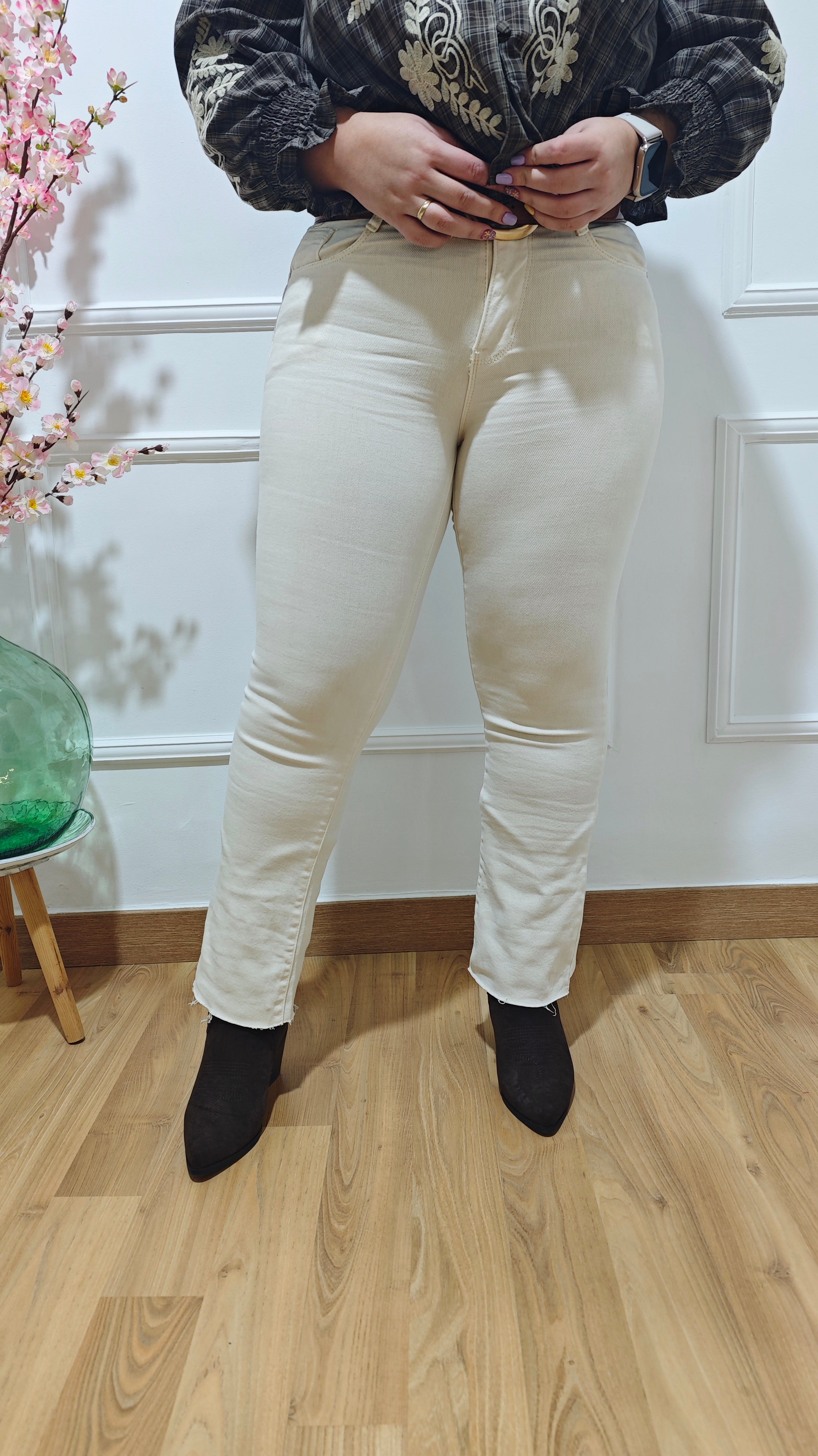 Jeans desflecado Beige 01