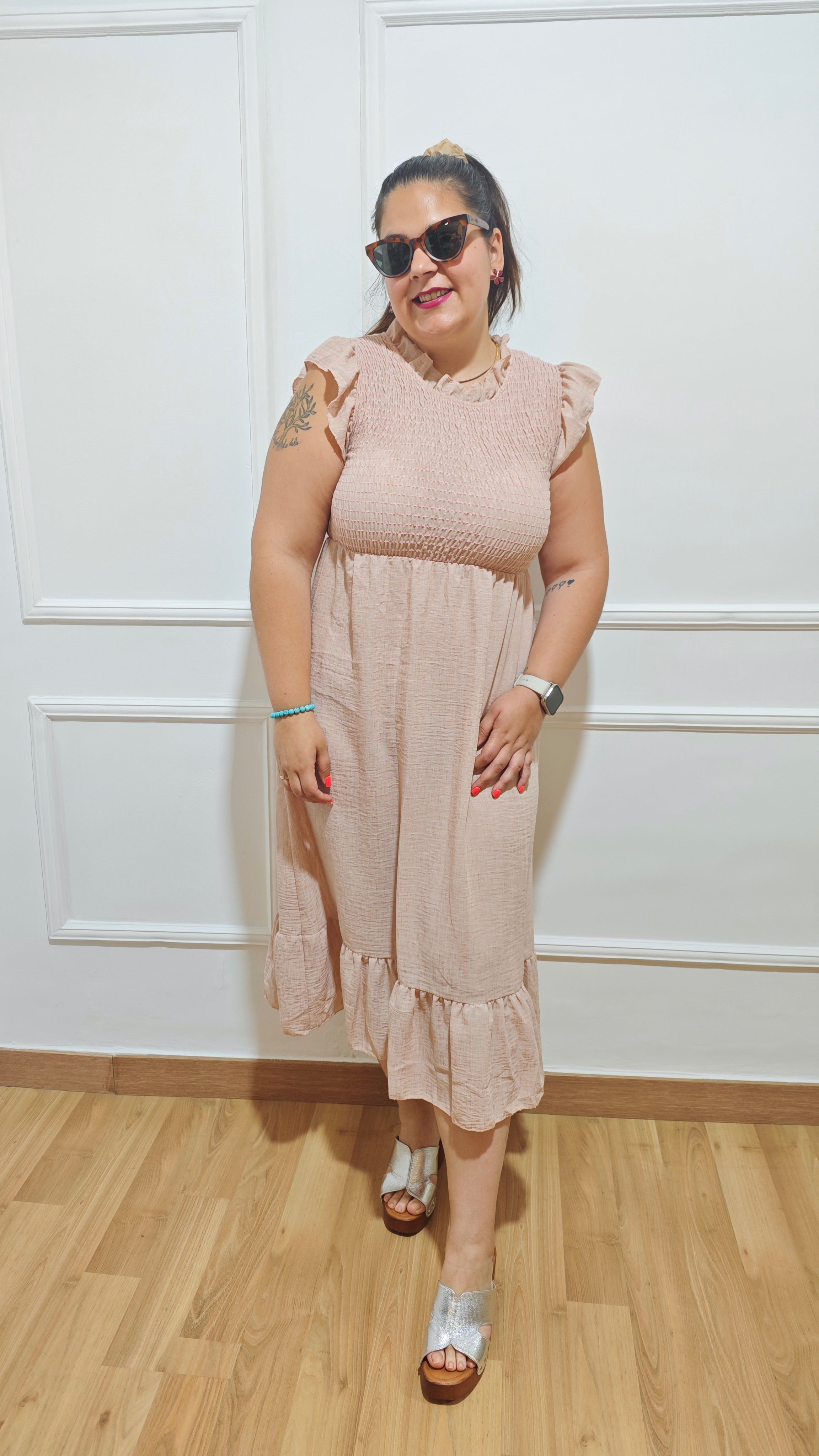 Vestido nido abeja maquillaje