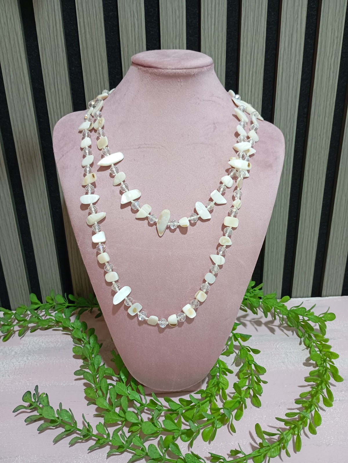 Collar casi hermanas