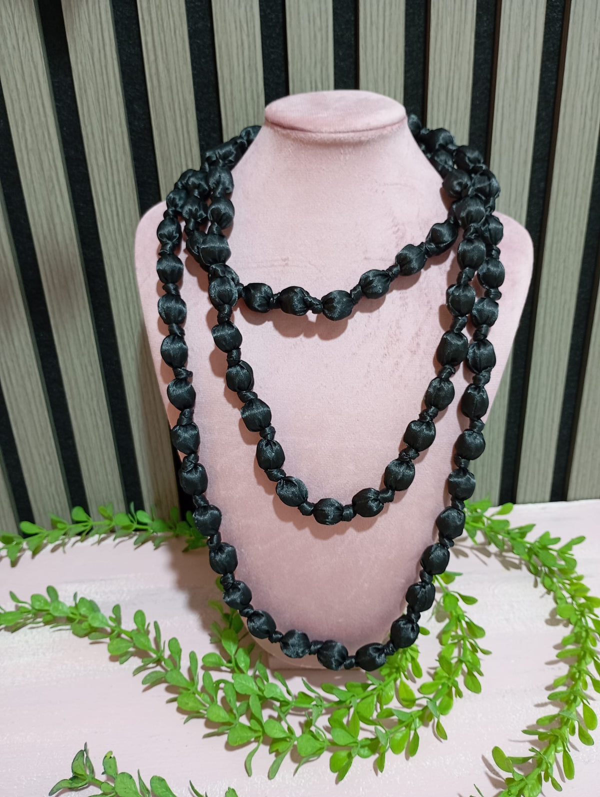 Collar Saray