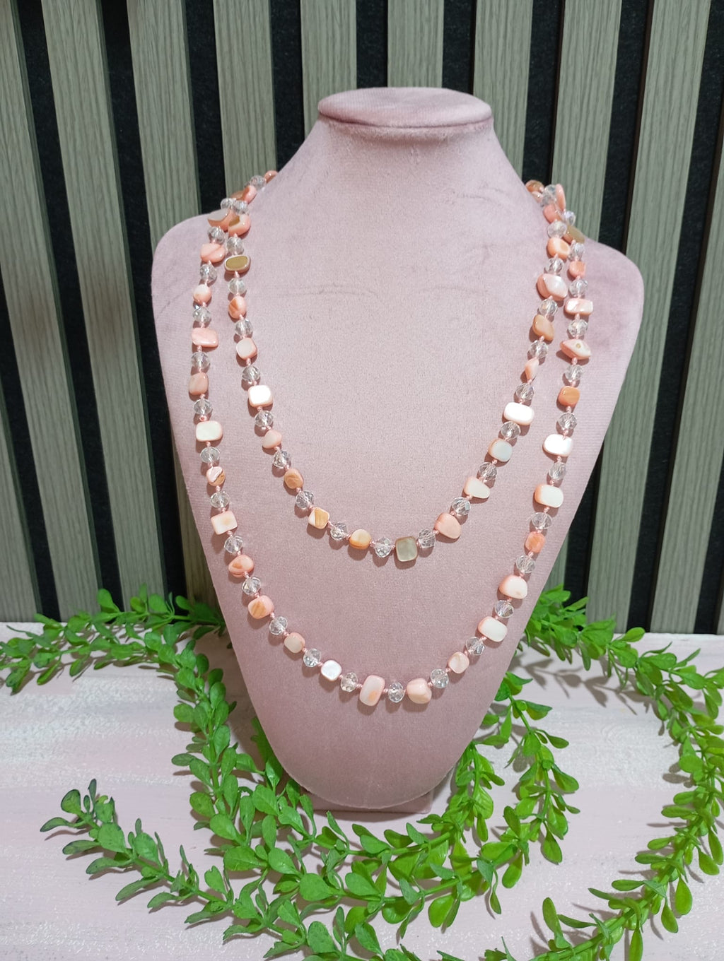 Collar casi hermanas