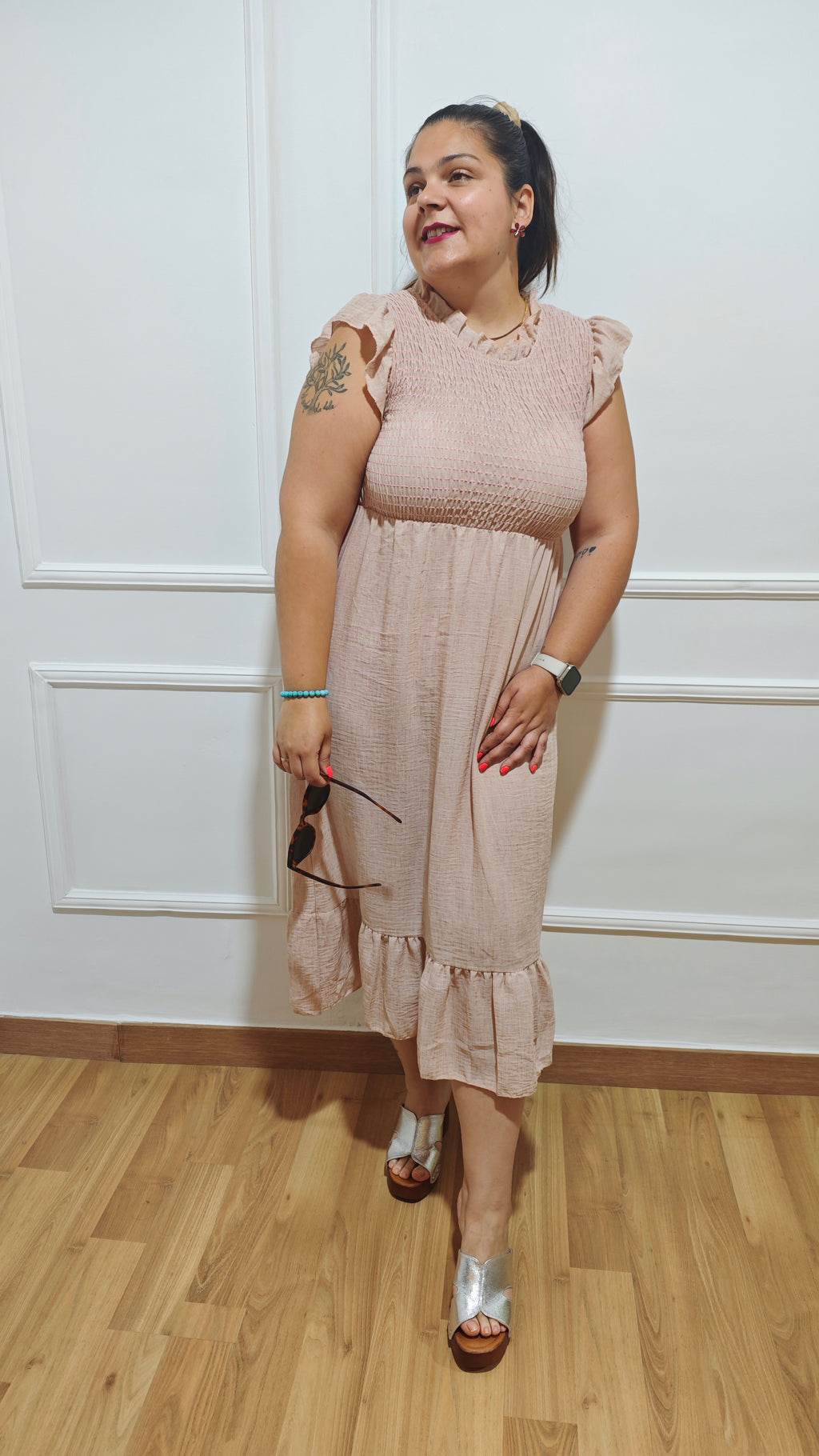 Vestido nido abeja maquillaje